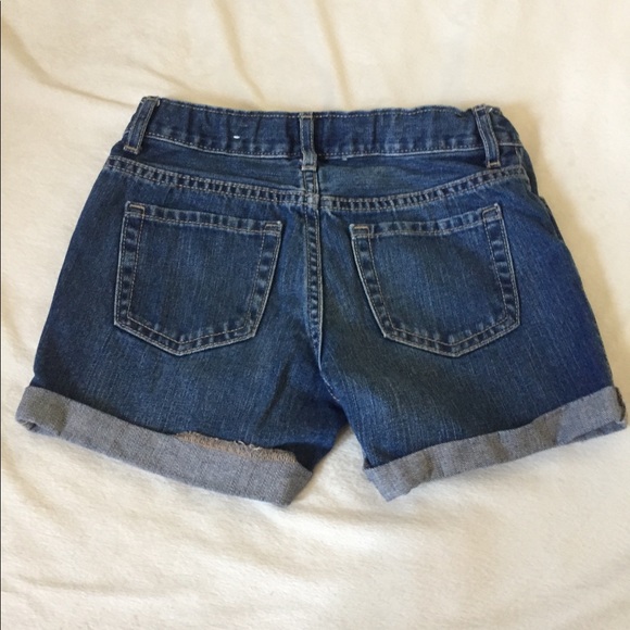 Shorts - Picture 2 of 3